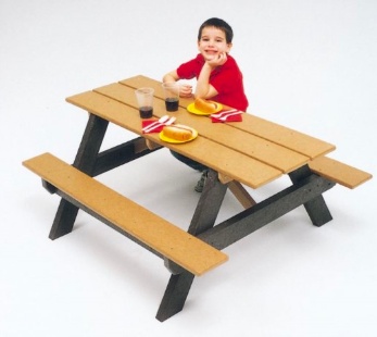 kids' picnic table