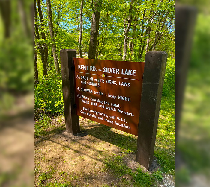 Metro Park Aluminum Sign